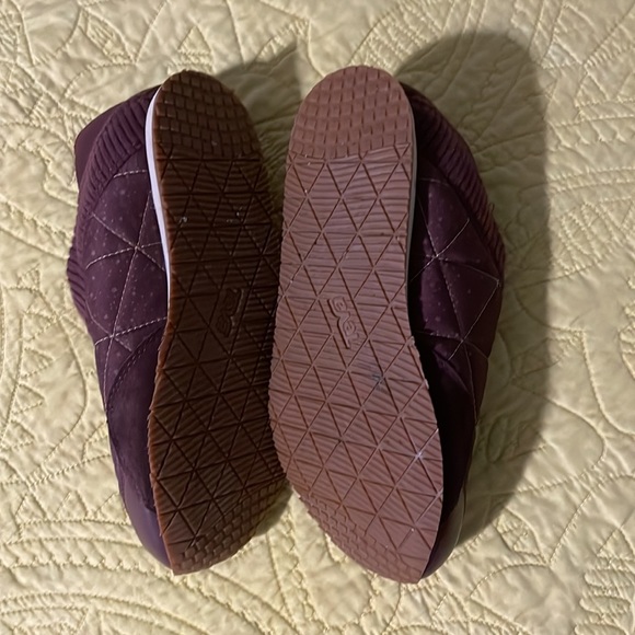 Teva Maroon sneakers - Picture 4 of 4